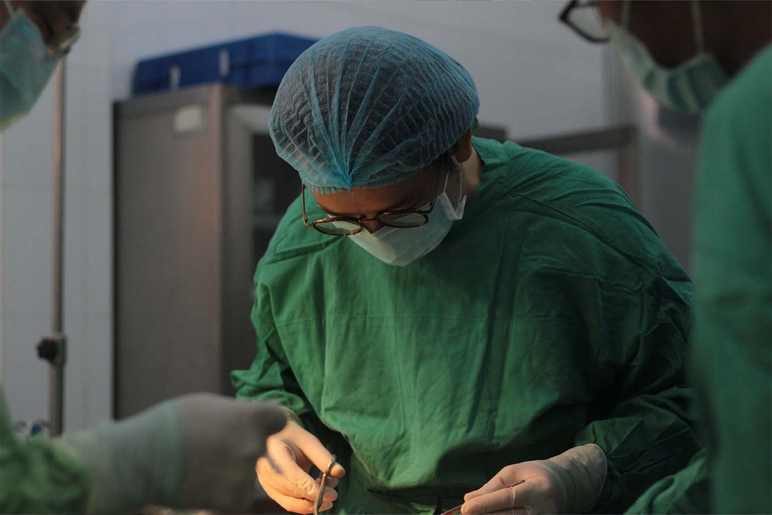 Dr. Khoa Trần - Bác sĩ chuyên khoa 1 - Phẫu thuật tạo hình thẩm mỹ